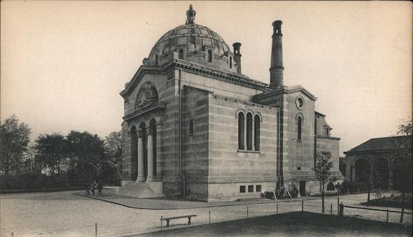 Le crématorium du Père-Lachaise suscitait la curiosité.jpg