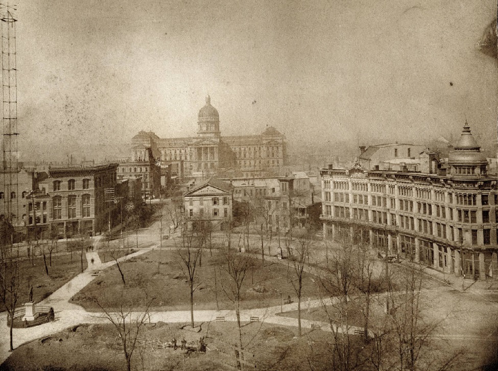 monument_circle_1888.jpg