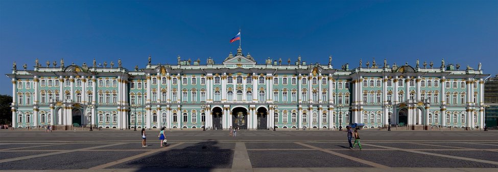 Winter_Palace_Panorama.jpg